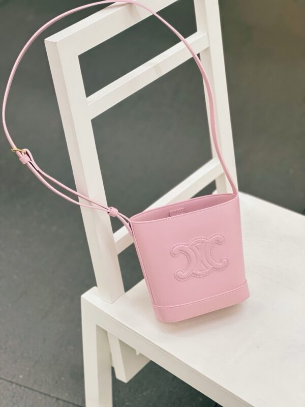 celine besace triumph  authentic quality bag 2025