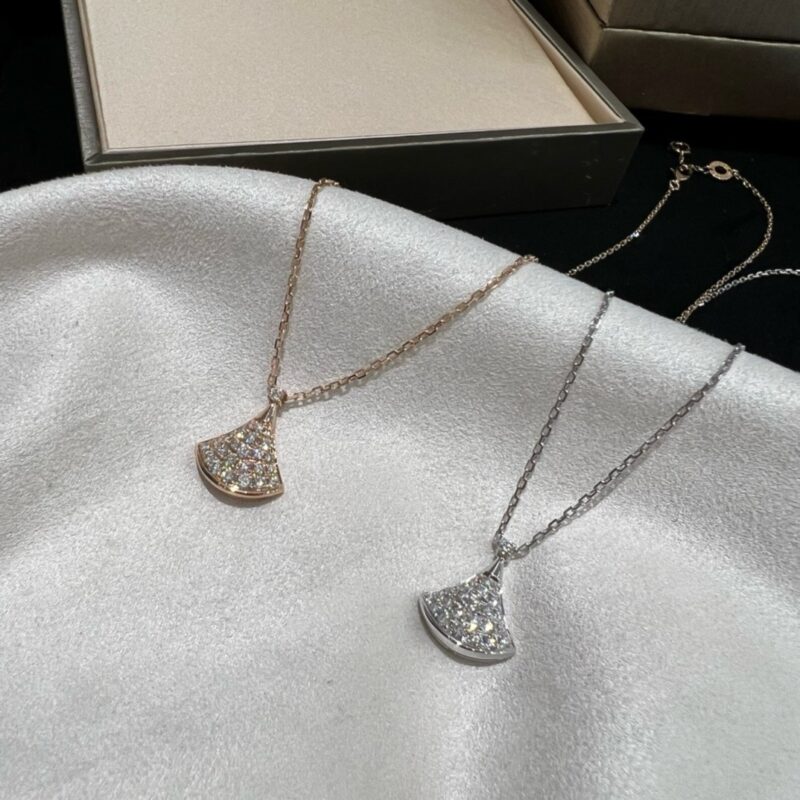 Bvlgari necklace