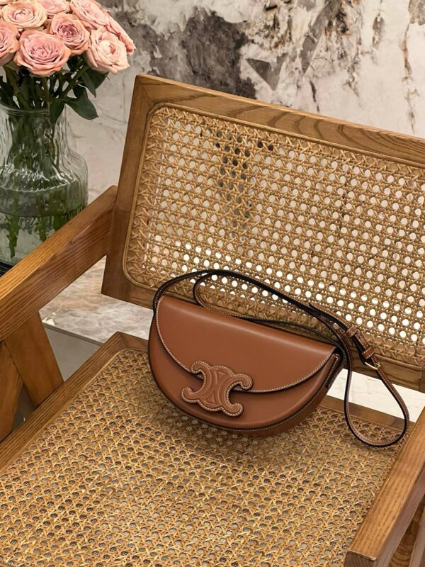 Celine Showpiece Triomphe 2025