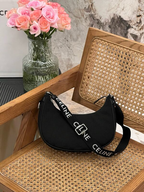 Celine Medium Trekking Ava 2025