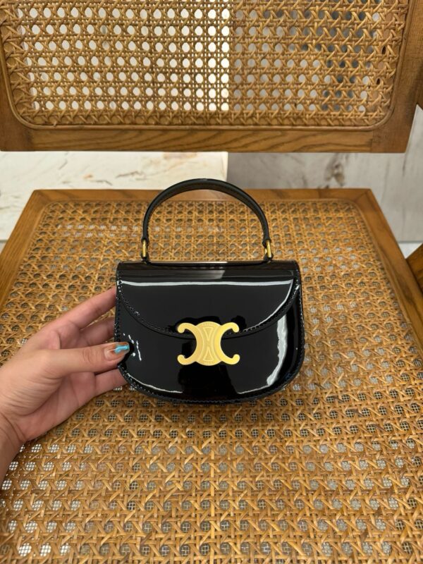 Celine Triomphe mini 2025