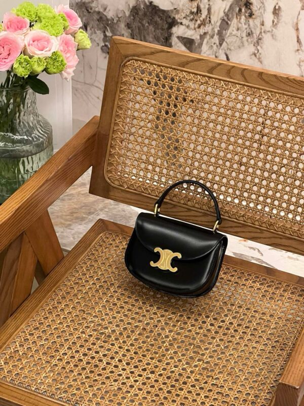 Celine Triomphe mini 2025