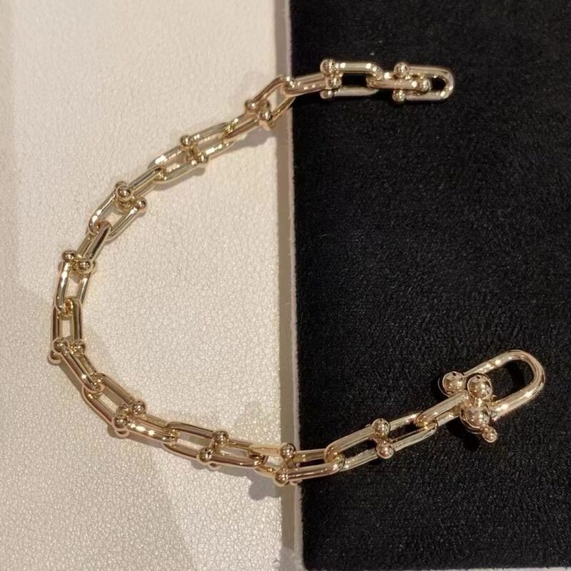 T bracelet