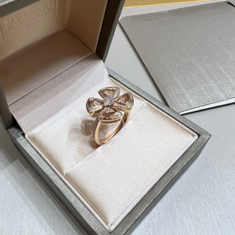 Bvlgari ring
