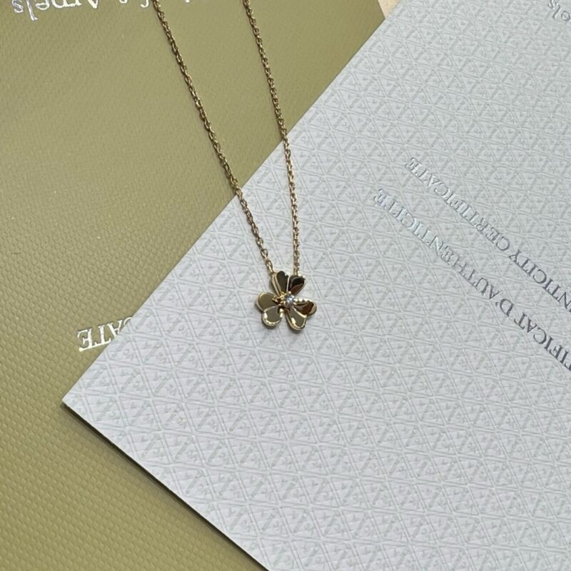 Van Cleef Arpels Necklace