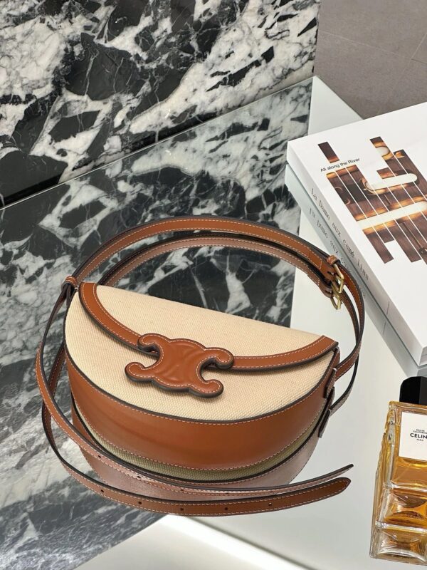 Celine Basace Triomphe