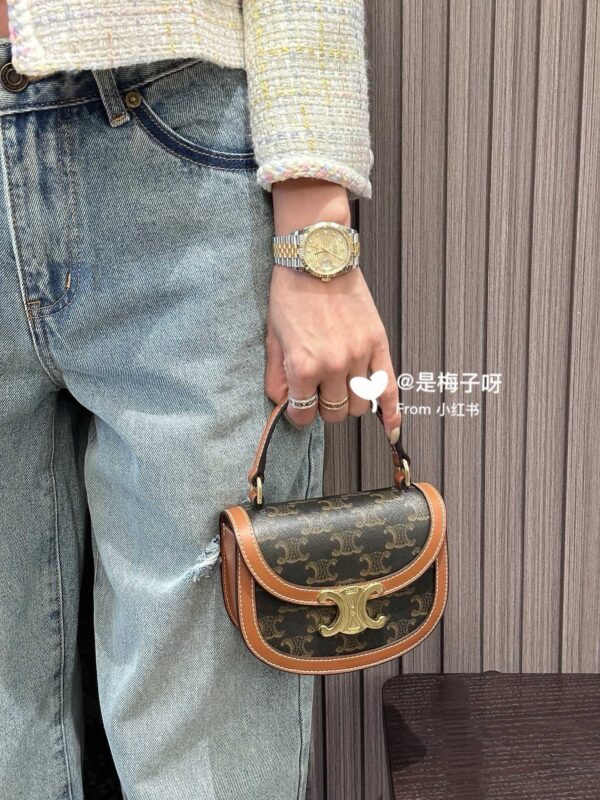 Celine Besace Triomph