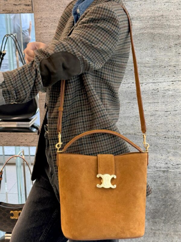 celine besace triumph  authentic quality bag 2025