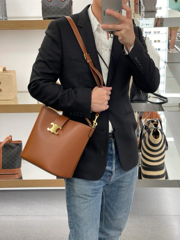 Celine besace triumph  authentic quality bag 2025