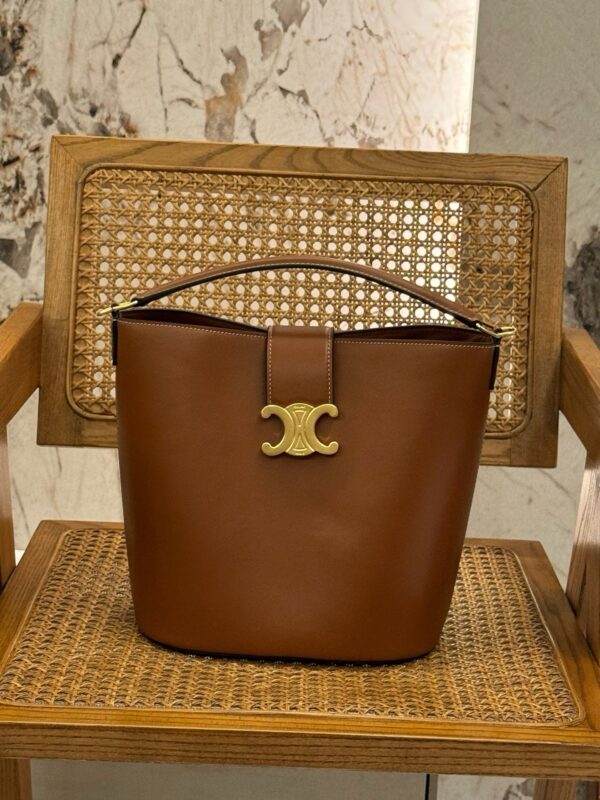 celine besace triumph  authentic quality bag 2025