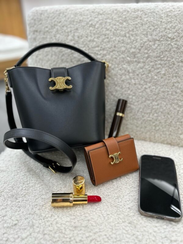 celine besace triumph  authentic quality bag 2025