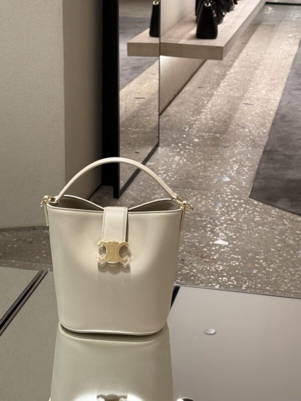celine besace triumph  authentic quality bag 2025