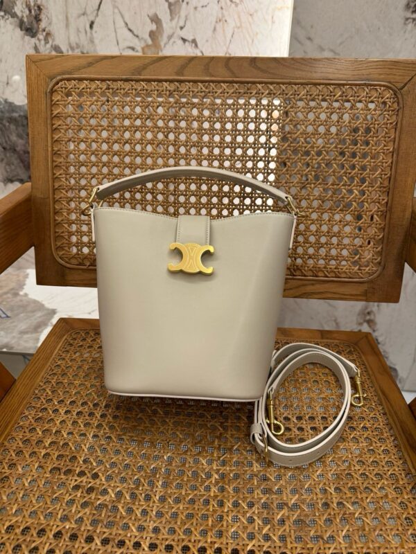 celine besace triumph  authentic quality bag 2025