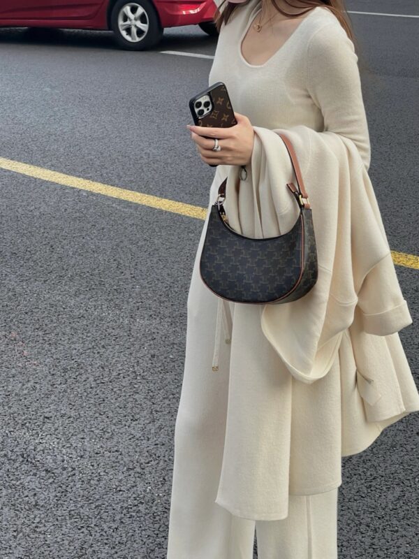 celine besace triumph  authentic quality bag 2025