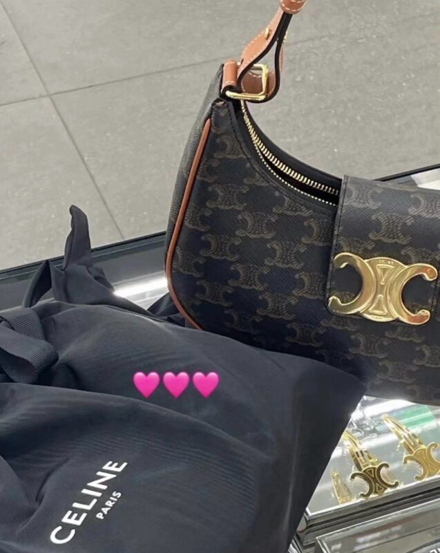 celine besace triumph  authentic quality bag 2025