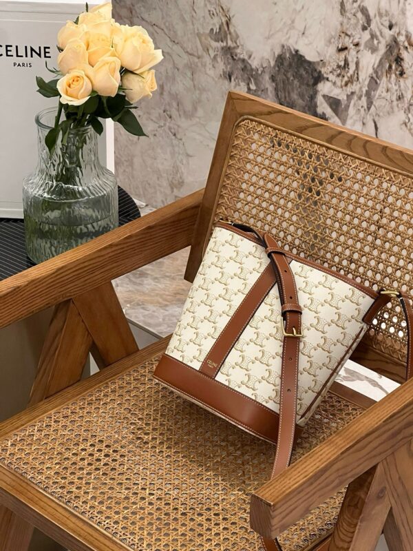 celine besace triumph  authentic quality bag 2025