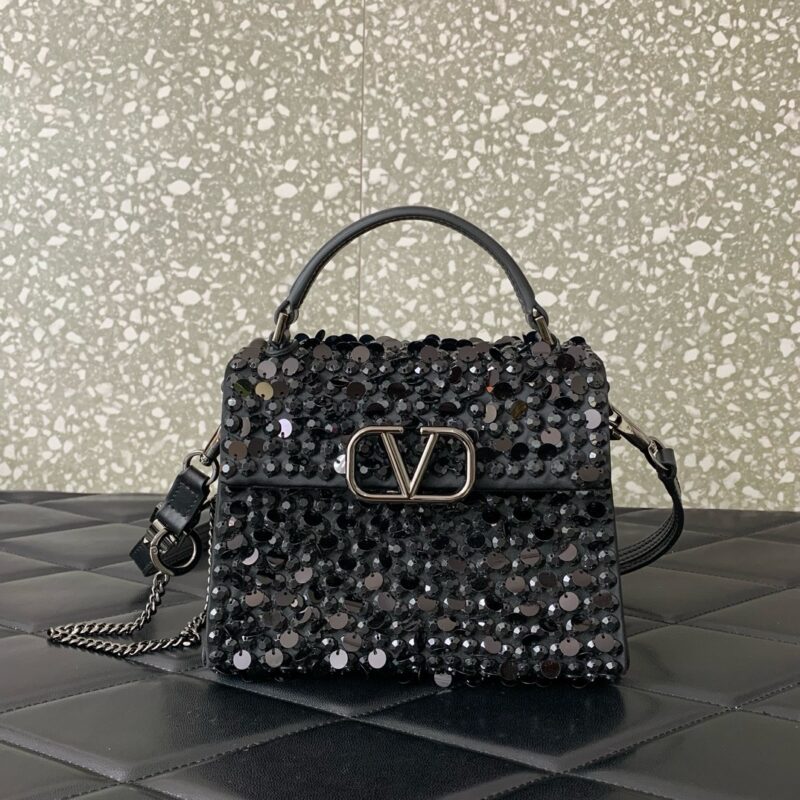 Valentino Garavani Vsling Bag 2025