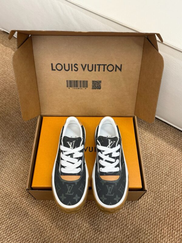Louis Vuitton authentic quality sneakers 2025