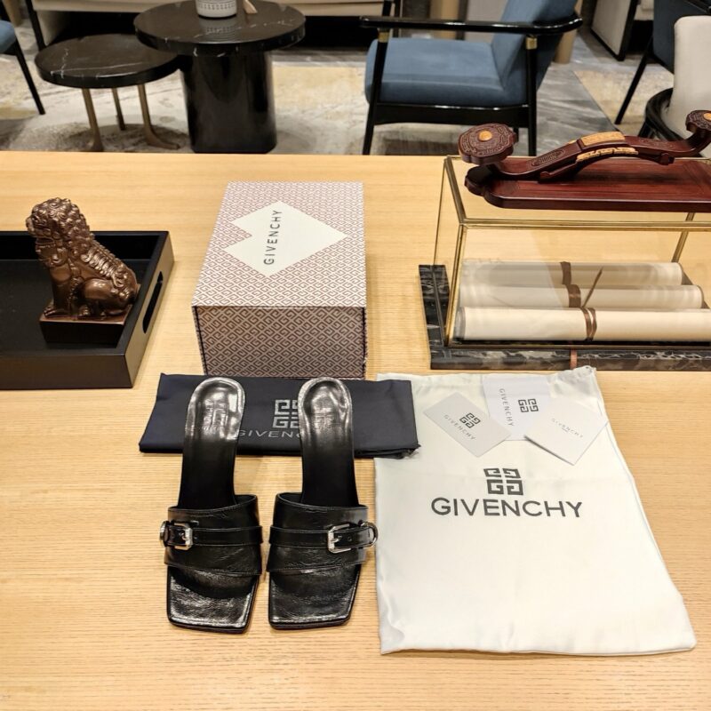 Givenchy authentic quality shoes 2025
