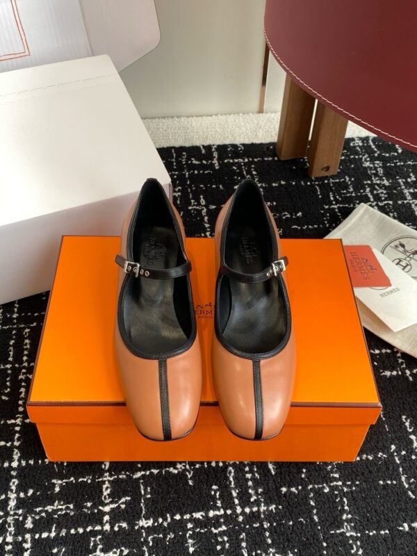 Hermes authentic quality shoes 2025