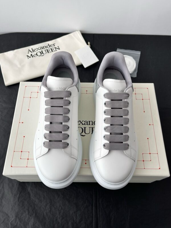 AAlexander McQueen authentic quality sneakers 2025