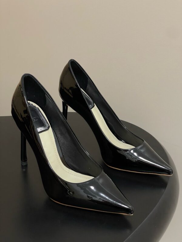 Christian Dior authentic quality shoes 2025