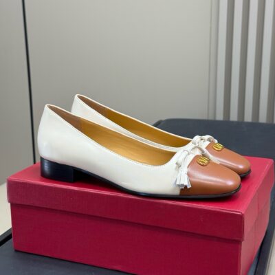 Valentino authentic quality shoes 2025