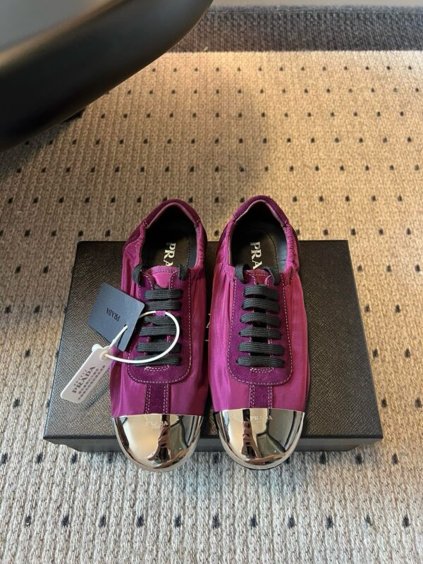 Prada authentic quality sneakers 2025
