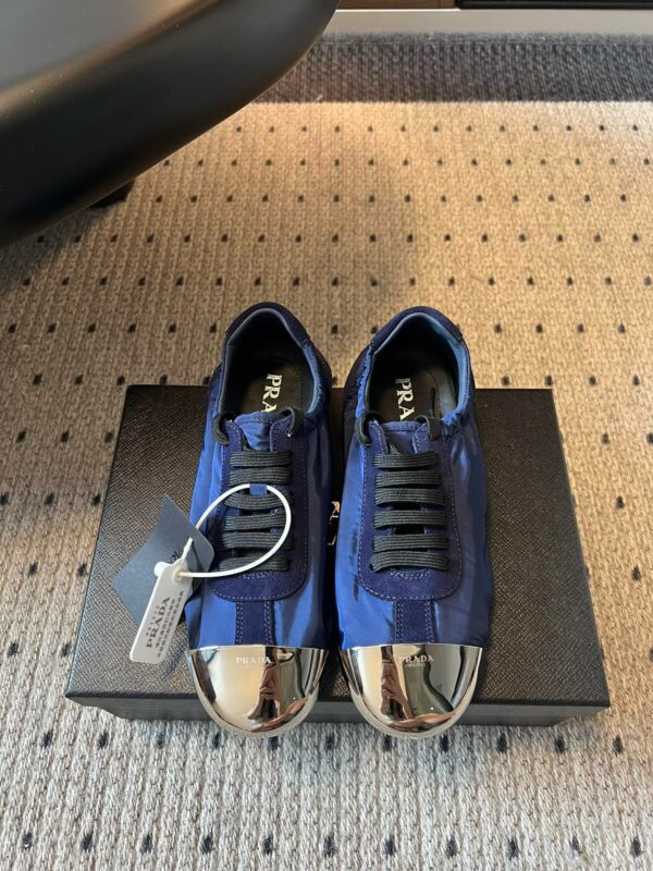 Prada authentic quality sneakers 2025