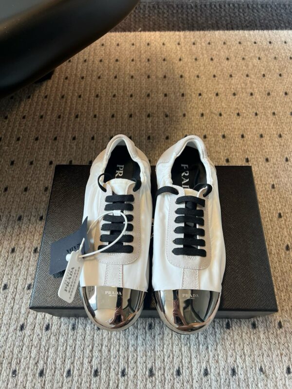 Prada authentic quality sneakers 2025