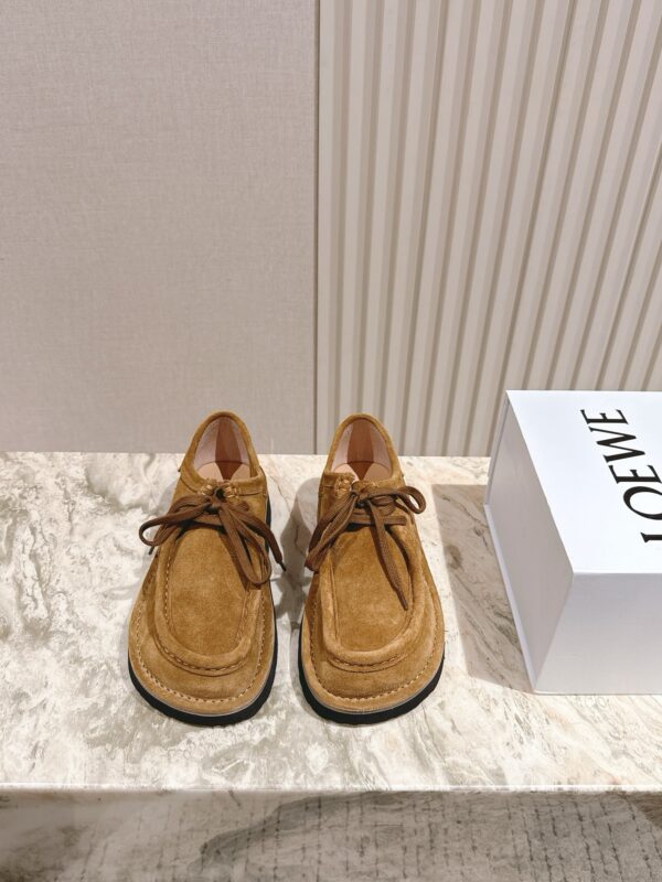 Loewe authentic quality shoes 2025