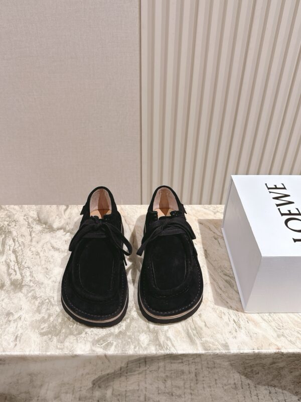 Loewe authentic quality shoes 2025