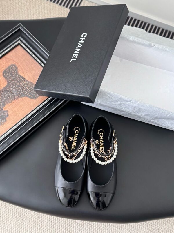 Chanel authentic quality shoes 2025
