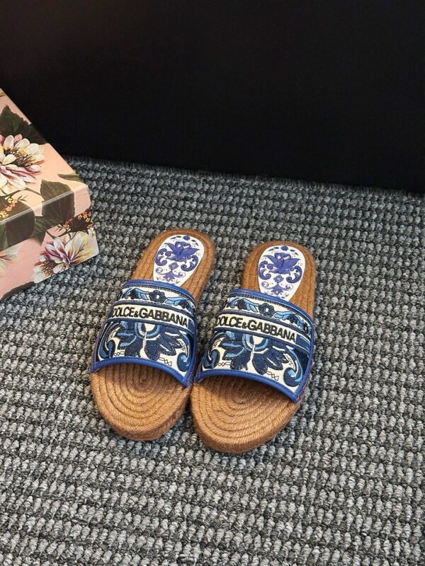 Dolce Gabbana authentic quality shoes 2025