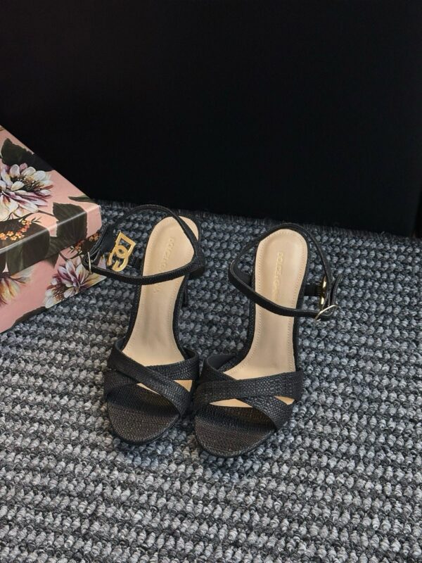 Dolce Gabbana authentic quality shoes 2025