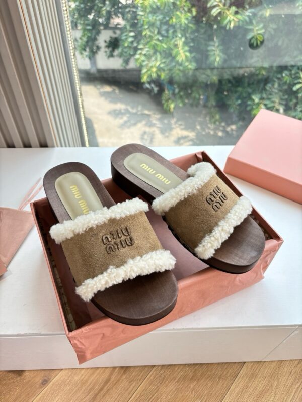 Miu Miu authentic quality shoes 2025