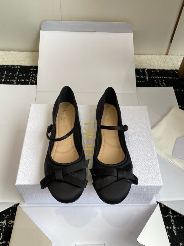 Christian Dior authentic quality shoes 2025