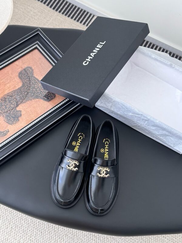 Chanel authentic quality shoes 2025
