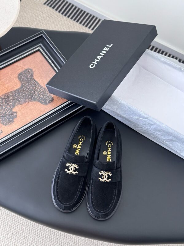 Chanel authentic quality shoes 2025