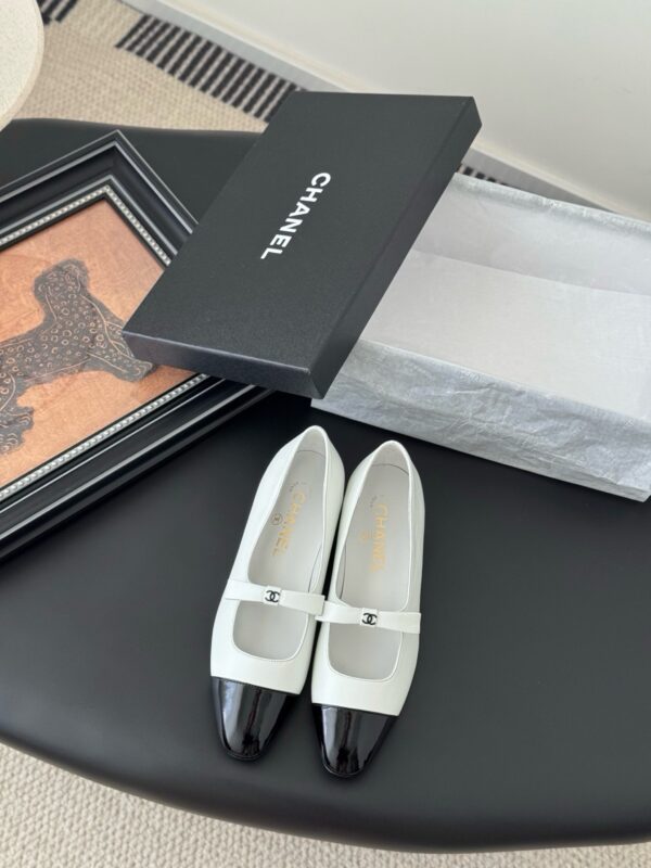 Chanel authentic quality shoes 2025