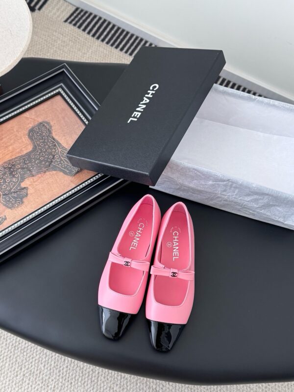 Chanel authentic quality shoes 2025