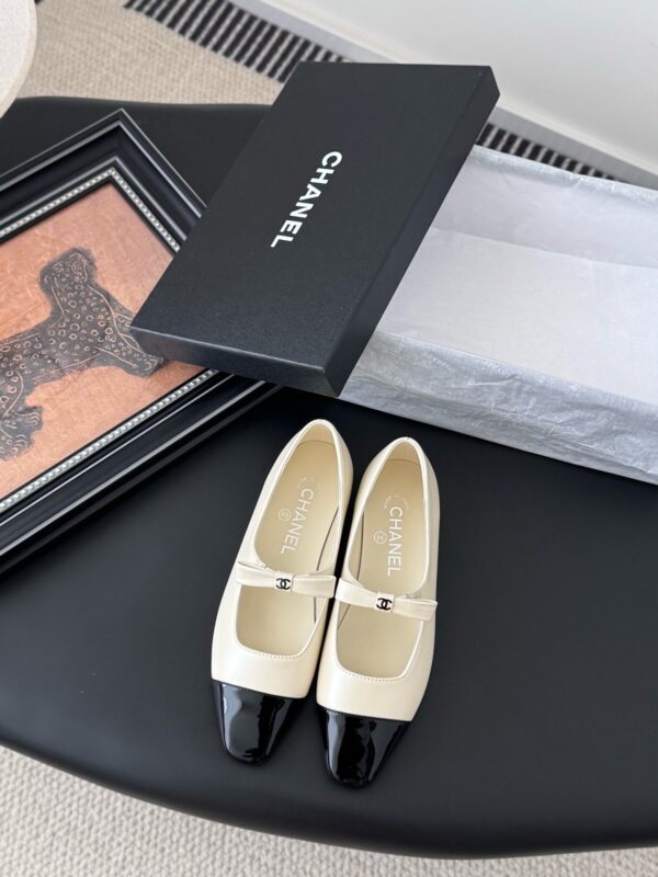 Chanel authentic quality shoes 2025