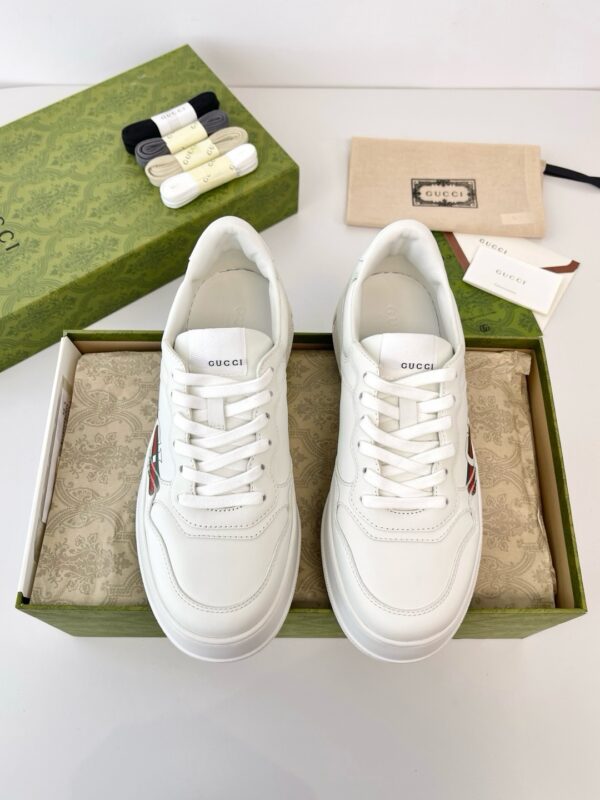 Gucci authentic quality sneakers 2025