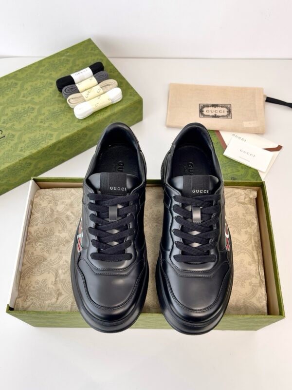 Gucci authentic quality sneakers 2025