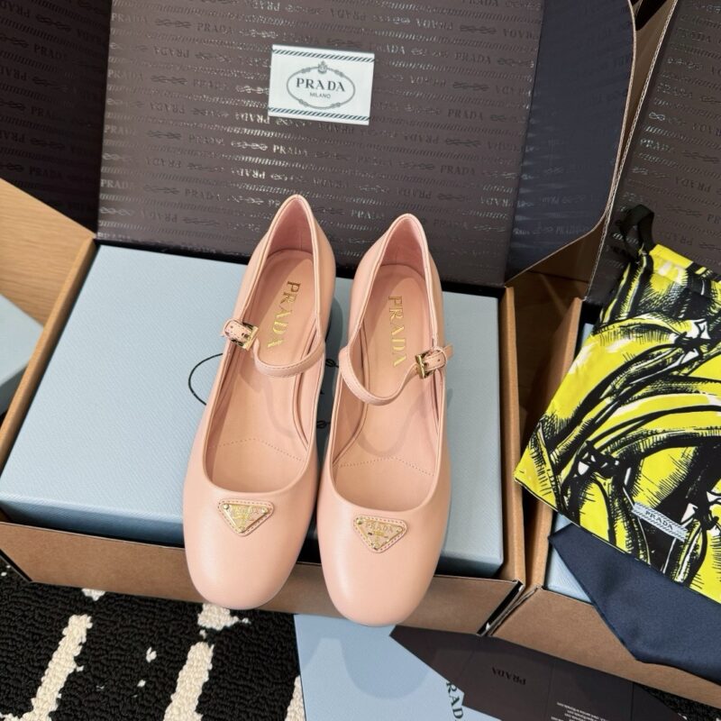 Prada authentic quality shoes 2025