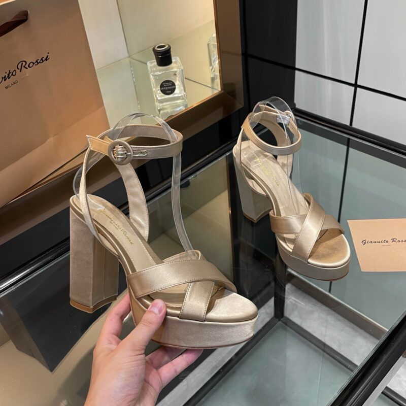 Gianvito rossi authentic quality shoes 2025