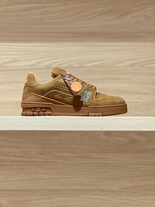 Louis Vuitton authentic quality sneakers 2025