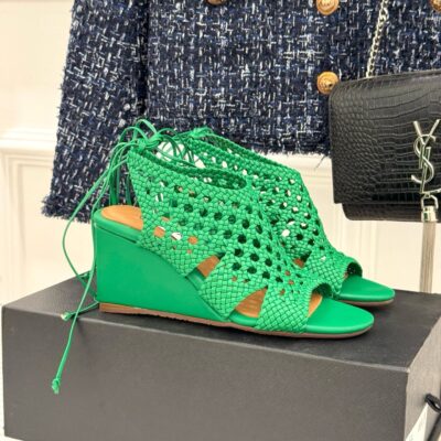 Alaia authentic quality shoes 2025