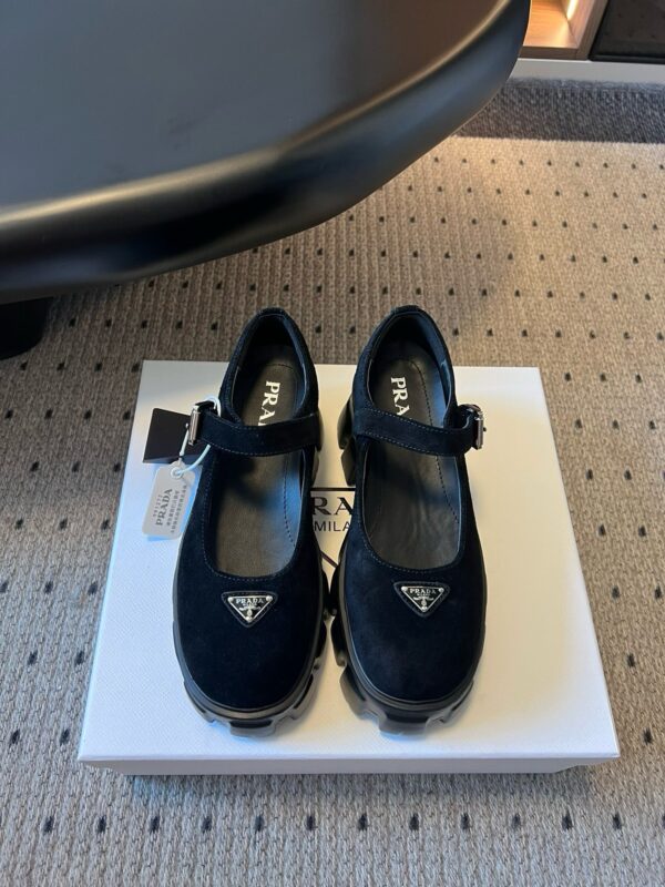 Prada authentic quality shoes 2025