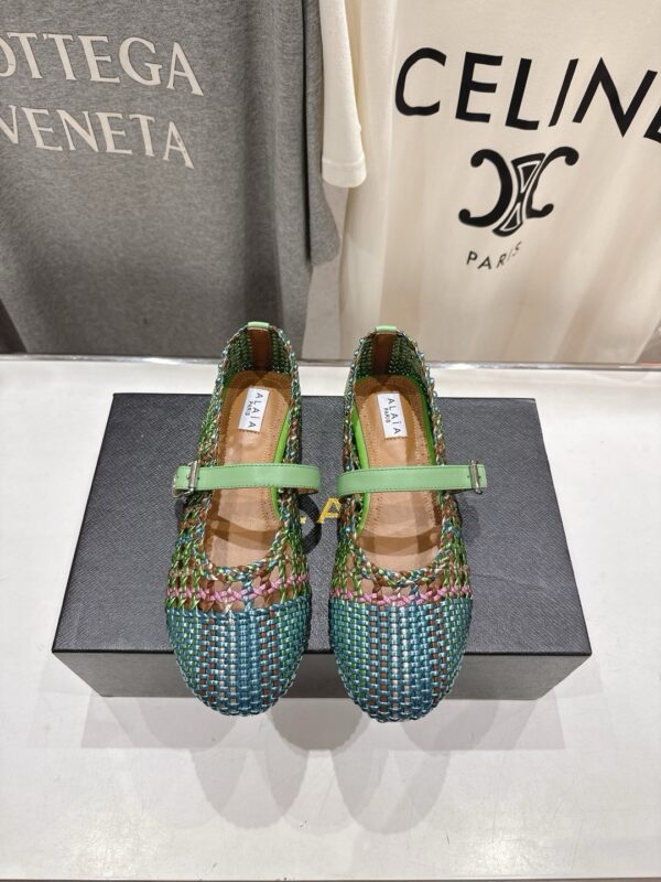 Alaia authentic quality shoes 2025